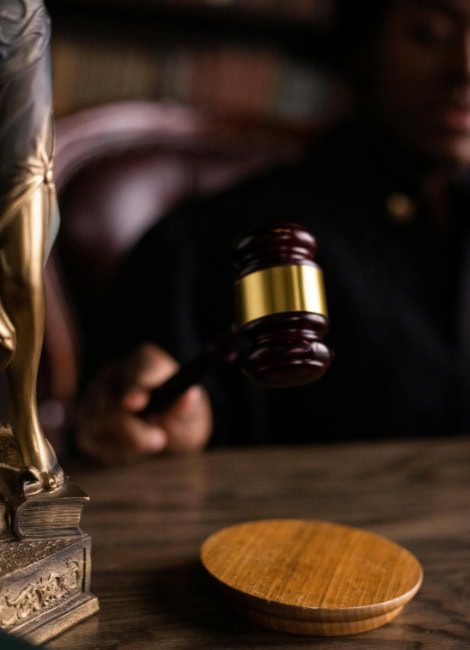 servicios derecho penal